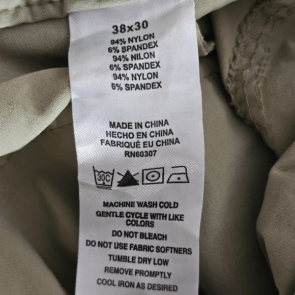 UNIONBAY Men's Ranier Travel Pants - Picture 7 of 7